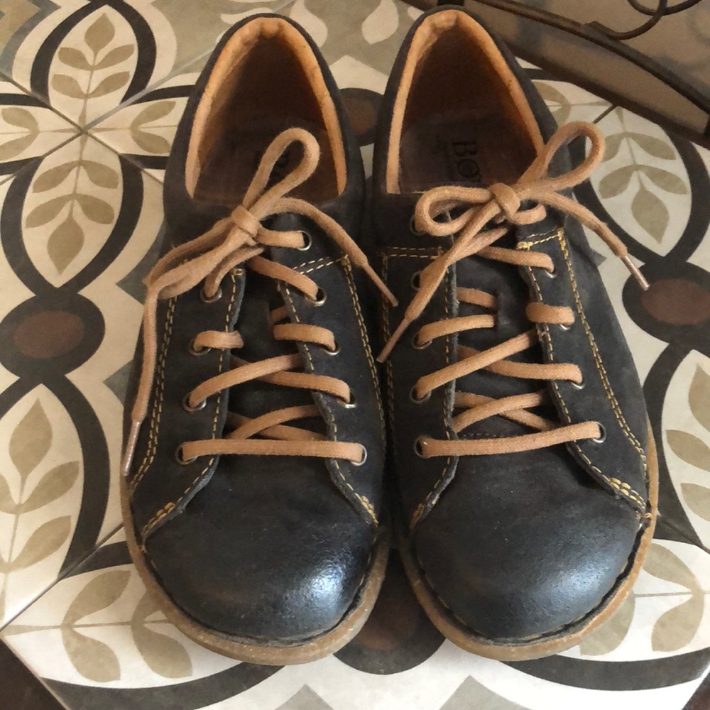 Born “Trevan” lace-ups, size 9, worn twice.